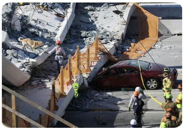 美国首个“快速施工法”人行桥突发倒塌8辆车毁 4人死亡多人受伤