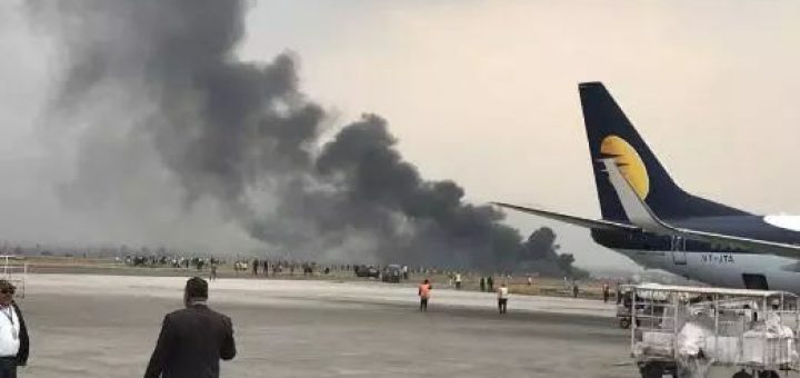 突發！一架載71人客機在尼泊爾墜毀，至少38人遇難