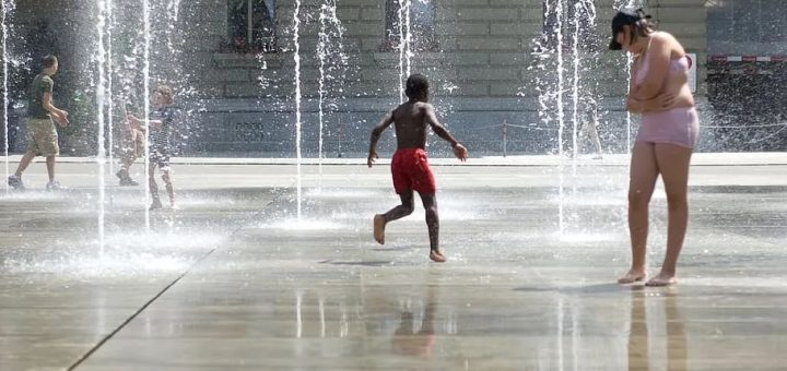 家長注意! 6歲男孩在家玩水後暴斃 美國自來水遭致命變形蟲入侵 已有11城淪陷!