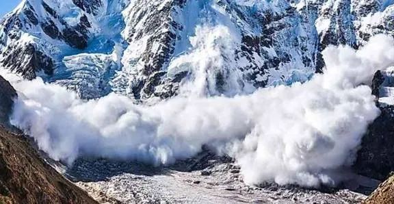 史上最慘! 喜馬拉雅山突發奪命雪崩 41人被活埋 最後畫面曝光!