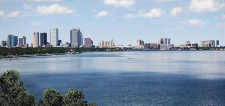 Downtown Tampa skyline.jpg